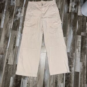 American Eagle Outfitters Light Tan Cargo Pants